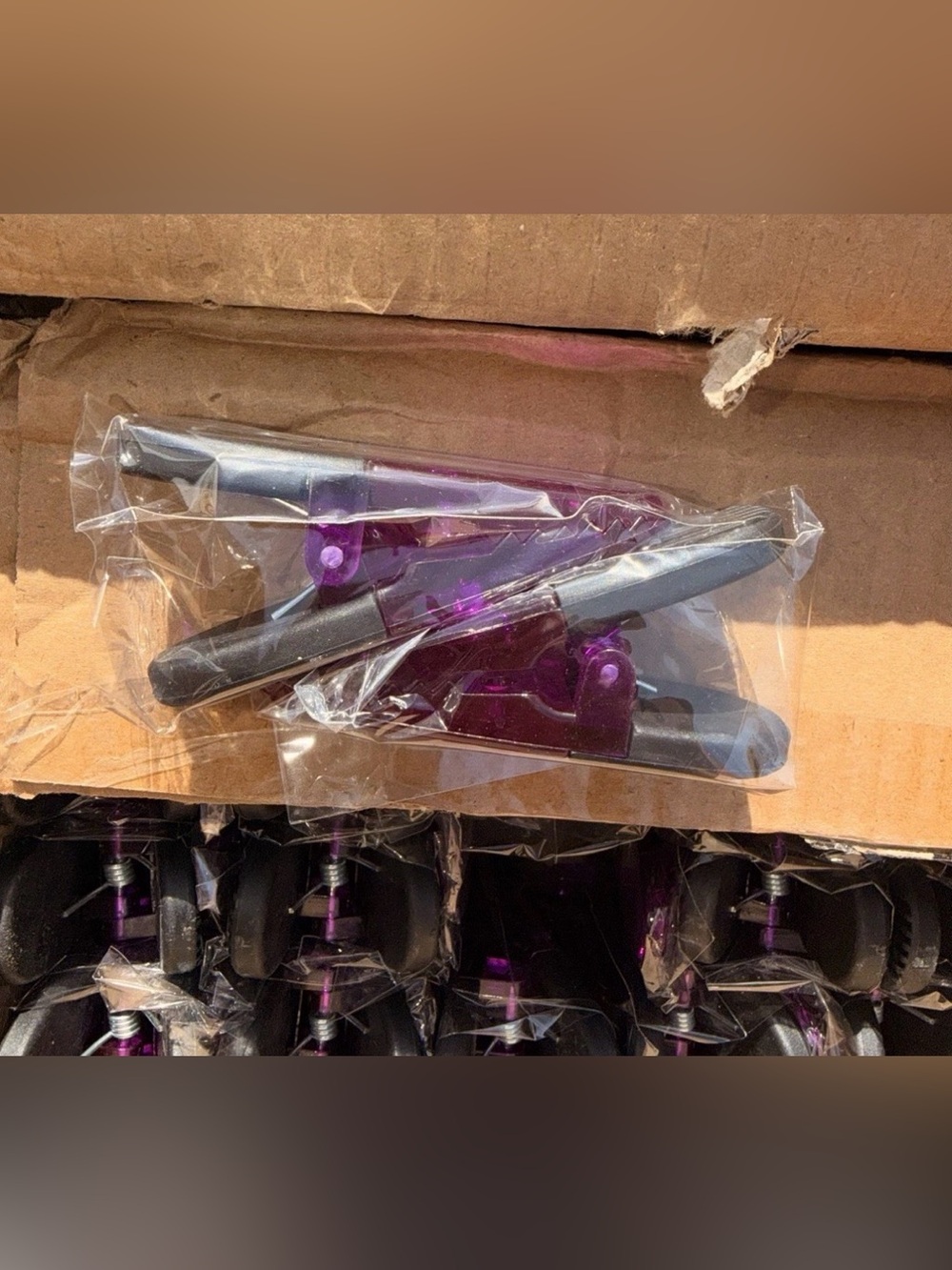 NEW Purple Alligator Chip Clips Magnetic